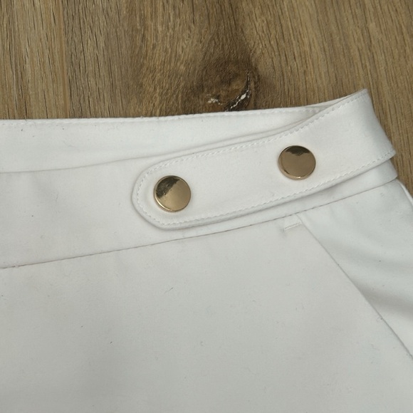 Dynamite Dress Shorts - Picture 3 of 4